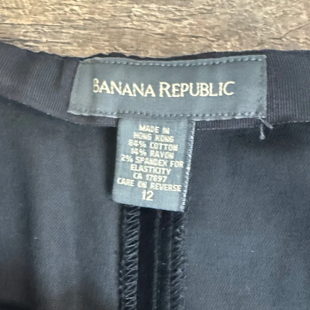 Banana Republic Women's Black Velvet Pants Straight Leg Side Zip‎ Size 12